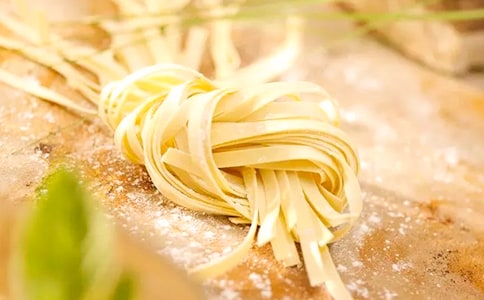 創(chuàng)業(yè)加盟面條項(xiàng)目后怎樣才能賺到更多的錢(qián)