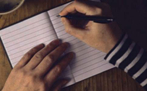 關(guān)于深秋作文300字三篇